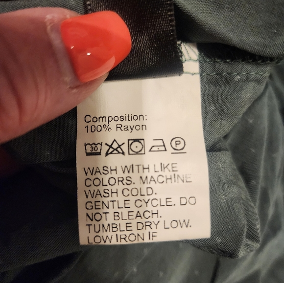 SHEIN Women's Smocked Square Neck Ruffle Bottom Top - Picture 10 of 10